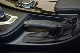 2016款宝马320Li豪华设计套装