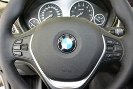 2016款宝马320Li豪华设计套装