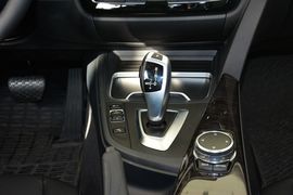 2016款宝马320Li豪华设计套装
