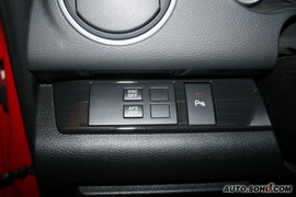 2010款马自达睿翼轿跑车
