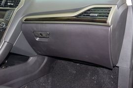 2013款福特蒙迪欧2.0L