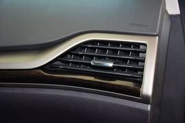 2013款福特蒙迪欧2.0L