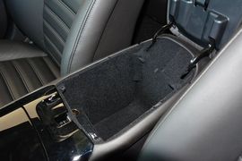 2013款福特蒙迪欧2.0L