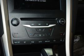 2013款福特蒙迪欧2.0L