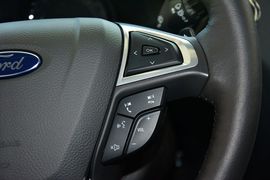 2013款福特蒙迪欧2.0L
