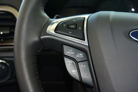 2013款福特蒙迪欧2.0L