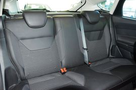 2015款福特福克斯两厢1.0L