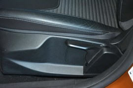 2015款福特福克斯两厢1.0L