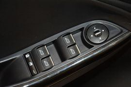 2015款福特福克斯两厢1.0L