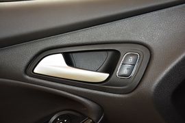 2015款福特福克斯两厢1.0L