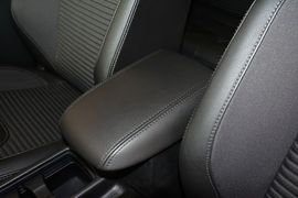2015款福特福克斯两厢1.0L