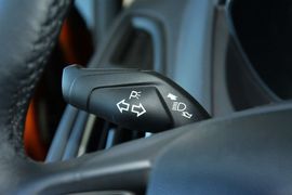 2015款福特福克斯两厢1.0L
