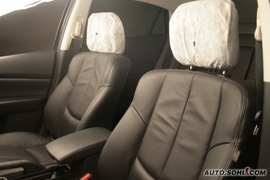 2010款马自达睿翼轿跑车