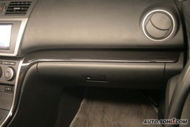2010款马自达睿翼轿跑车