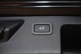 2016款奇瑞路虎发现神行2.0T