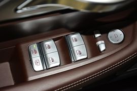 2016款宝马740Li领先型
