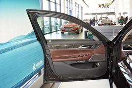 2016款宝马740Li领先型