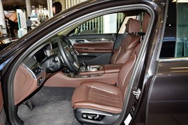 2016款宝马740Li领先型