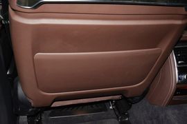 2016款宝马740Li领先型
