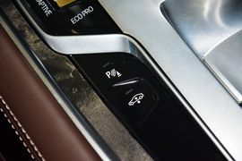 2016款宝马740Li领先型