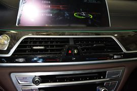 2016款宝马740Li领先型