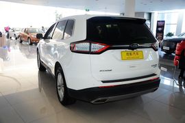 2015款福特锐界2.0T GTDi两驱铂锐型（7座）