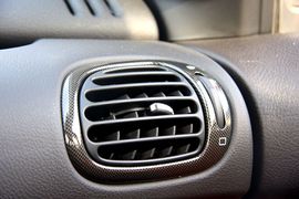 2010款东风雪铁龙C2