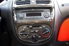 2010款东风雪铁龙C2