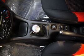 2010款东风雪铁龙C2