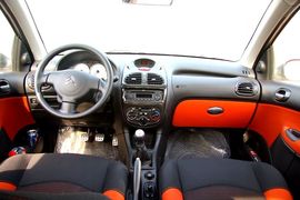 2010款东风雪铁龙C2