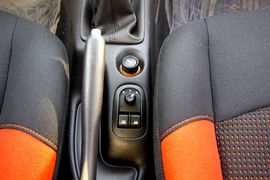 2010款东风雪铁龙C2