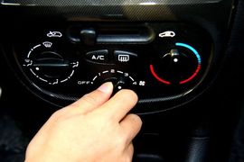 2010款东风雪铁龙C2