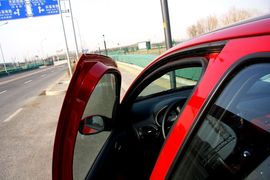 2010款东风雪铁龙C2