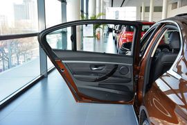 2016款宝马320Li豪华设计套装