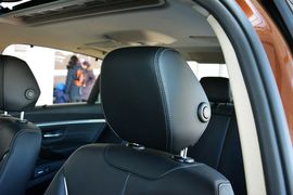 2016款宝马320Li豪华设计套装