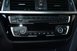 2016款宝马320Li豪华设计套装