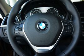 2016款宝马320Li豪华设计套装