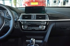 2016款宝马320Li豪华设计套装