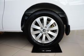 2014款江淮瑞风M5