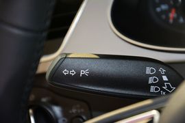 2016款奥迪A4L