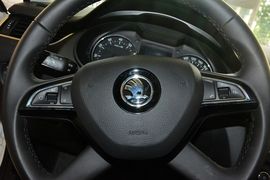 2016款斯柯达明锐1.6L自动智行版