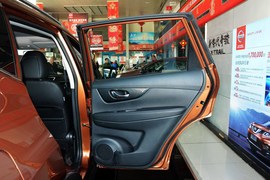 2015款日产奇骏2.5L