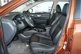 2015款日产奇骏2.5L