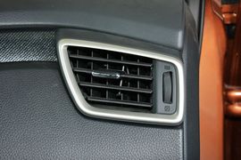 2015款日产奇骏2.5L