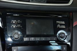 2015款日产奇骏2.5L