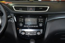 2015款日产奇骏2.5L