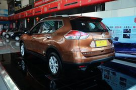 2015款日产奇骏2.5L
