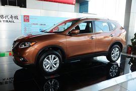 2015款日产奇骏2.5L