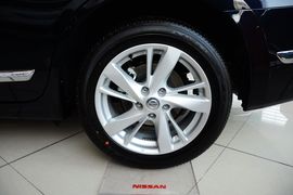 2014款日产天籁2.0L