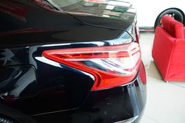 2014款日产天籁2.0L